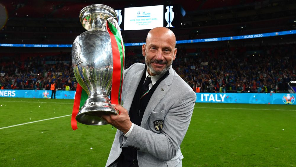 Falleció en Londres Gianluca Vialli, leyenda del fútbol italiano -  Monitoreamos